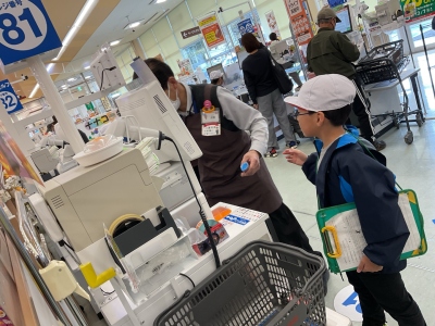 3年1組_社会_味戸綾音_ヨークベニマル見学_17