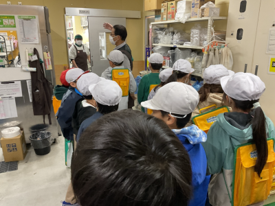 3年1組_社会_味戸綾音_ヨークベニマル見学_51