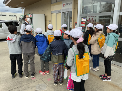 3年1組_社会_味戸綾音_ヨークベニマル見学_202