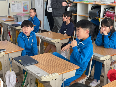 3年1組_国語_味戸綾音_手話教室_45